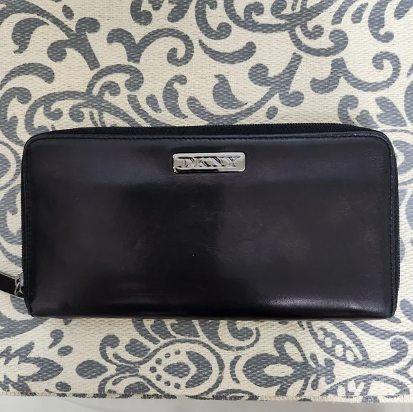 SOLD!!!!! DKNY Black Zip Around Wallet/Vintage - Picture 1 of 8